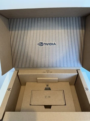 NVIDIA GeForce RTX 5070 Founders Edition Graphics Card 12GB GPU - Image 1 of 4