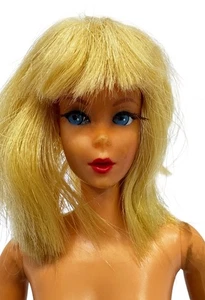 VTG Dramatic New Living Barbie Blonde Hair Rooted Lashes & Twist N Turn *READ - Picture 1 of 11