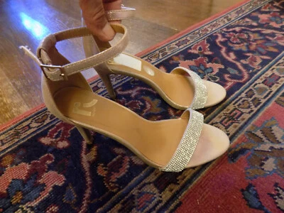 Sandalias de tacón Report High de 3,5" diamantes de imitación oro rosa brillante talla 8,5 correa para el tobillo Foto 1 de 4