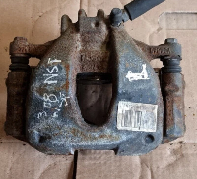 PEUGEOT 308 2008 - 2013 MK1 1.6 HDI FRONT LEFT CALIPER & CARRIER tgm80141824 - Image 1 of 3