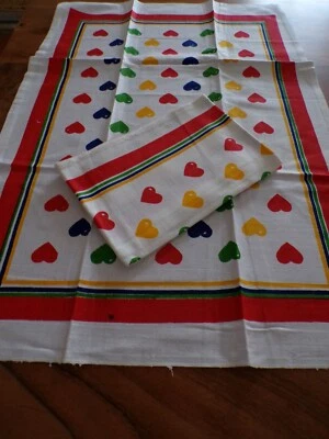 Lot de 2 torchons en coton blanc Vintage décors de cœurs multicolores - Photo 1/2