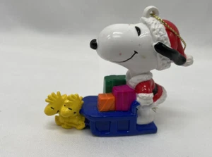 VTG UNITED FEATURE SYNDICATE PEANUTS SANTA SNOOPY With WOODSTOCK ORNAMENT - Picture 1 of 4