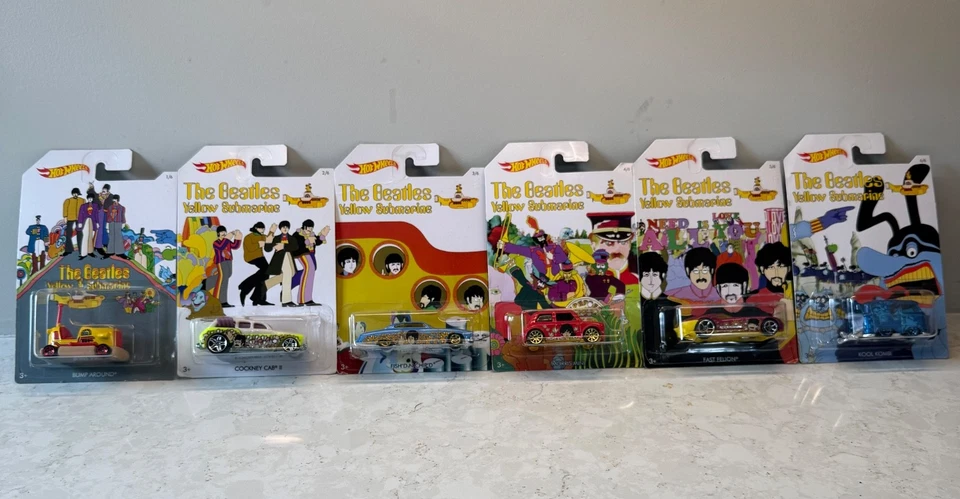 Juego completo de 6 submarinos amarillos Hot Wheels 2015 Beatles Foto 1 de 4