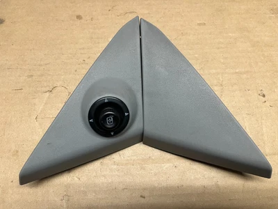 Ford Mustang 2005-2009 OEM ESPEJO RETROVISOR LATERAL INTERRUPTOR CUBIERTA PUERTA DERECHA IZQUIERDA Foto 1 de 4