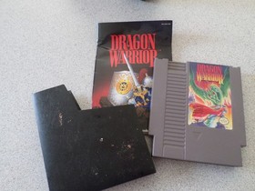 Nintendo NES DRAGON WARRIOR in Case with Manual