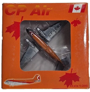 CP Air 1:200 Scale McDonnell Douglas C-3 CF-CRX Flightline 200 in Box Orange/Gre - Picture 1 of 19