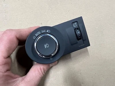 Переключатель фар 2010-2015 Chevrolet Camaro SS — OEM - Изображение 1 из 4