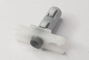 New Genuine Saab 9-3 (03-11) Roof Edge Body Trim Clip 92152191 - Picture 1 of 4