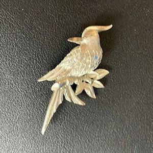 Vintage Bird on Branch Metal Brooch Pin in Silver Tone EUC - Picture 1 of 4