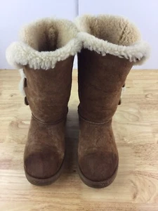 UGG 1962Y Women's Size 5 Bailey Button Sheepskin Suede Boots flaws see pics - Picture 1 of 10