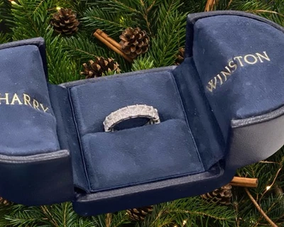 Conjunto de puntas Harry Winston banda de diamantes talla esmeralda talla 50 Foto 1 de 4