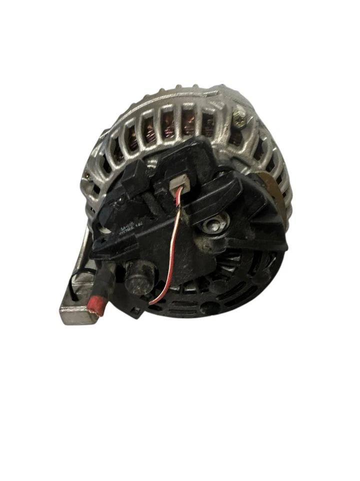 01 02 03 04 VOLVO 60 SERIES Alternator 2.4 - Image 1 of 4