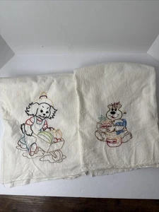 Vintage übergroßes Geschirrtuch Stickerei Welpe & Bär Handarbeit 38 x 32" (2) - Bild 1 von 10