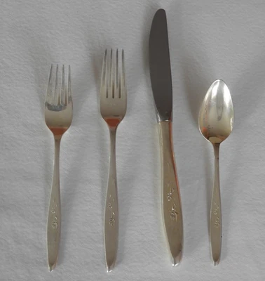 Винтажная сервировка Chapel Rose от Gorham из чистого серебра 4 шт. - Изображение 1 из 4