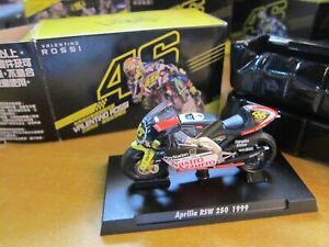 GRANI & PARTNERS Valentino Rossi Collection avril RSW 250 1999 1/24 vélo FR43