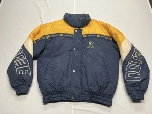 Chaqueta acolchada Notre Dame Fighting Irish NCAA de colección oficial irlandesa años 90’s talla XL - Imagen 1 de 10