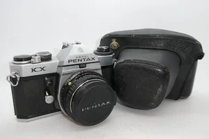 Pentax KX analoge Spiegelreflexkamera 35 mm + Objektiv 50 mm f/1,7 + Tasche - Bild 1 von 8