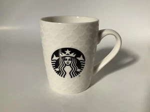 2020 Starbucks Black Siren Logo White With Frosted Mermaid Scales 10oz - Picture 1 of 8
