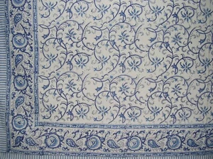Mantel cuadrado de algodón con estampado de bloques Rajasthan Vine 60" x 60" azul - Imagen 1 de 2