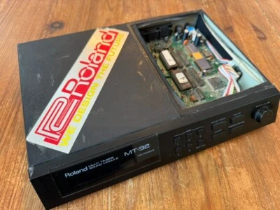 Roland MT32 mit Quasimidi-Upgrade - Bild 1 von 4