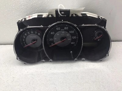 Painel de instrumentos 2009 Nissan Versa velocímetro medidor CVT fabricante de equipamento original  - Imagem 1 de 4