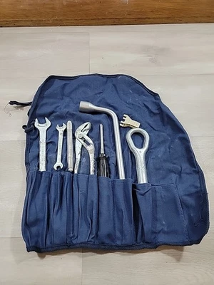 96-2002 Mercedes-Benz W210 E55 AMG E430 E420 E320 llave gancho remolque alicates herramientas Foto 1 de 3