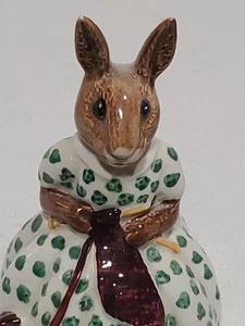 Royal Doultan Mrs. Bunnykins "Busy Needles" MINT CONDITION DB10 E13 - Picture 1 of 7