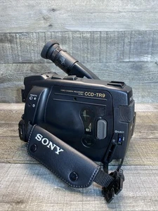 Sony CCD TR9 Hi 8 Video 8 Camcorder Powers On *For Parts Only* READ - Picture 1 of 17
