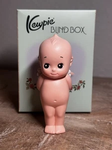 Kewpie Puppe Blindbox NEU - Vinyl 3 Zoll - Smoko Sammlung 2024 - Bild 1 von 4