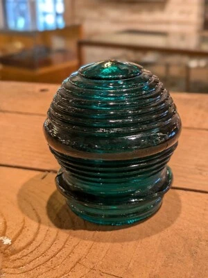 Vintage Perko Green Glass Stern Light Beehive Shape Foto 1 de 4