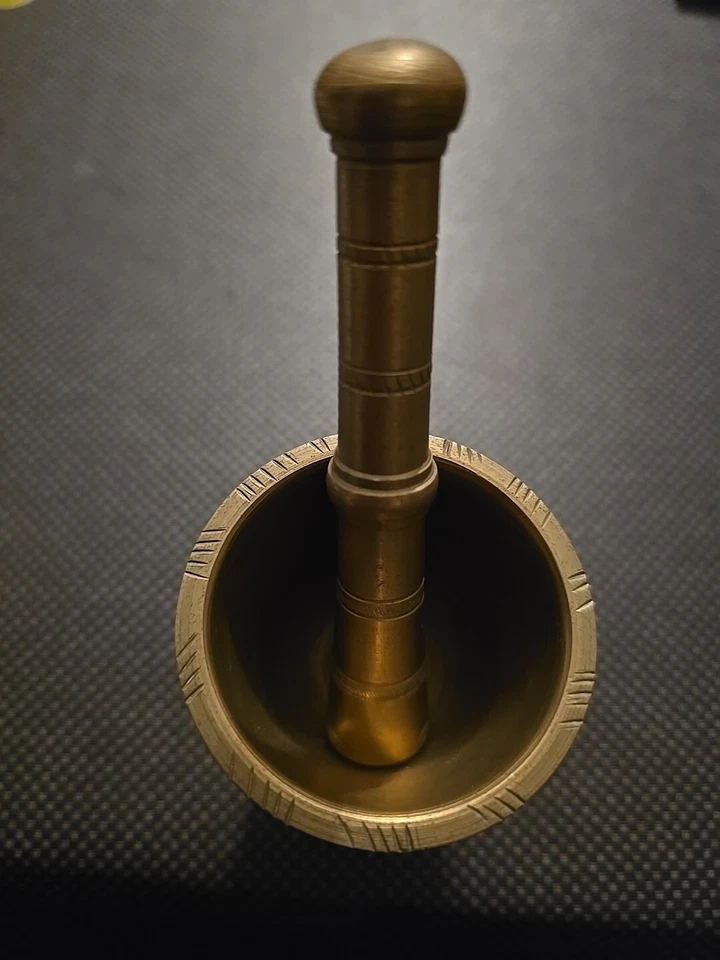 Pilon mortier en laiton - Photo 1/2