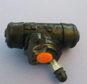 TOYOTA REAR LHS WHEEL CYLINDER ADT34425 - Picture 1 of 3
