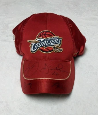 Gorra Lebron James Draft Nike Cleveland Cavaliers Autografiada Rara De Colección Foto 1 de 4