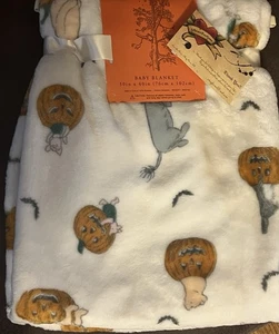 NEW Winnie The Pooh 30"x40" Blanket Halloween Fall Piglet Eeyore Pumpkin Bats - Picture 1 of 11