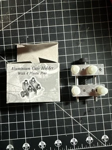 Uhrengehäusehalter Aluminium mit 4 verstellbaren Stiften, Uhrmacherwerkzeug - Bild 1 von 6