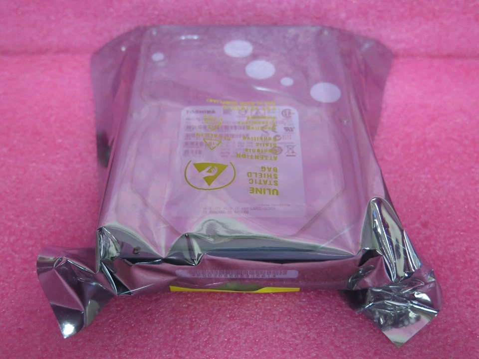 Toshiba Enterprise 1TB 7200RPM SAS 6Gbps 3.5" MK1001TRKB Hard Drive for Server - Image 1 of 1