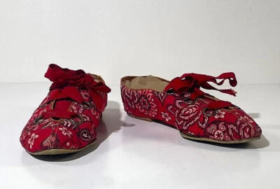 Zapatos bandana rojos planos vintage para mujer talla 7 Foto 1 de 4