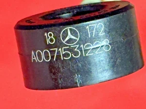 Ignition Knock Sensor OEM Mercedes A0071531228 for E250 GLK250 Sprinter  KS450 - Picture 1 of 5