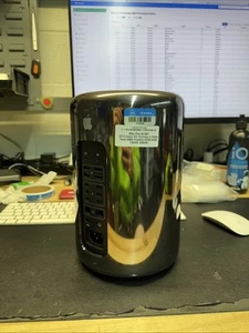 Mac Pro 2013 Xeon E5 12Core 2,7GHz Dual AMD FirePro D700 6GB 128GB Ram 256GB SSD - Bild 1 von 3