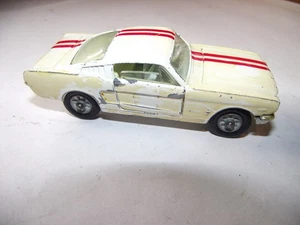Corgi Ford Mustang Fastback 2 2. - Picture 1 of 3
