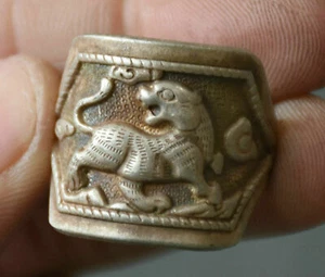 Anello da dito animale bestia tigre argento Cina antica cinese 2,3 cm raro - Foto 1 di 2