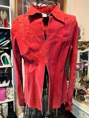 Chaqueta Blazer Wet Seal Rojo Gamuza Cuero Corte Láser Festival Occidental Talla Pequeña Foto 1 de 3