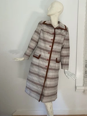 Vintage 60s 70s Larger Size Shirtdress Brown White Checks Buttons Retro Coat - Image 1 of 4