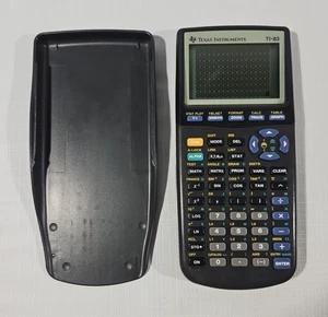Texas Instruments TI-83 grafischer Handrechner - Bild 1 von 9