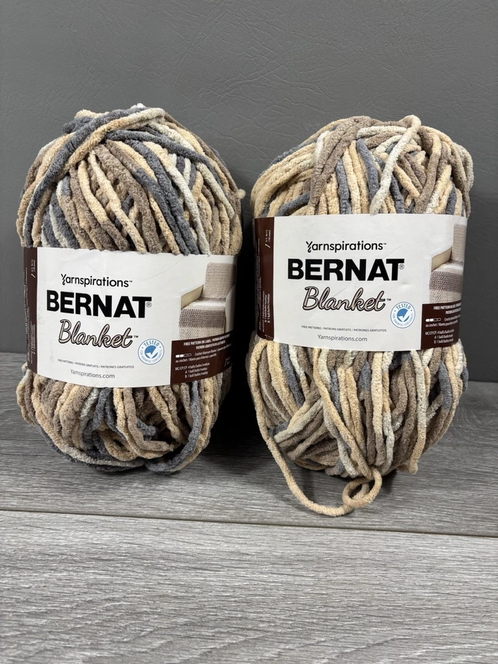 Spinrite Bernat Blanket Big Ball Yarn Taupe 319326