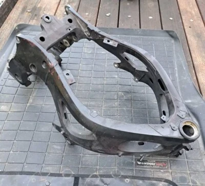 Yamaha YZF-R6 R6S 2004 cuadro principal chasis (recto) 2003-2009 - papeles wa avr Foto 1 de 4