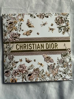 Tarjeta Dior Día de la Madre 2025 Edición Limitada Foto 1 de 2