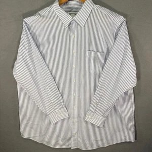 Amazon Essentials langärmliges Button-Down-Hemd Herren 19 35/36 gestreift - Bild 1 von 9