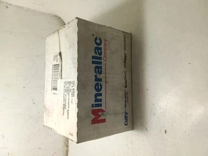 Minerallac 230 1/2” cabe 4 Two Hole EMT Conduit Strap Fastener (E8A) - Picture 1 of 3