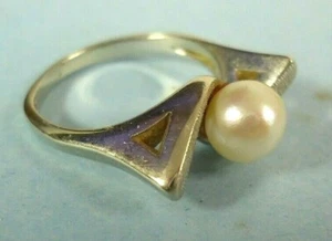 Anillo de oro blanco 10K con perla blanca única de 7 mm, firmado por fabricante "X", 3,6 g, talla 6 - Imagen 1 de 11